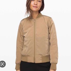Reversible bomber jacket